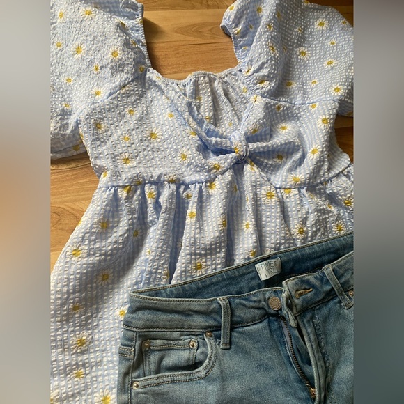 Spring Outfit - Picture 2 of 5